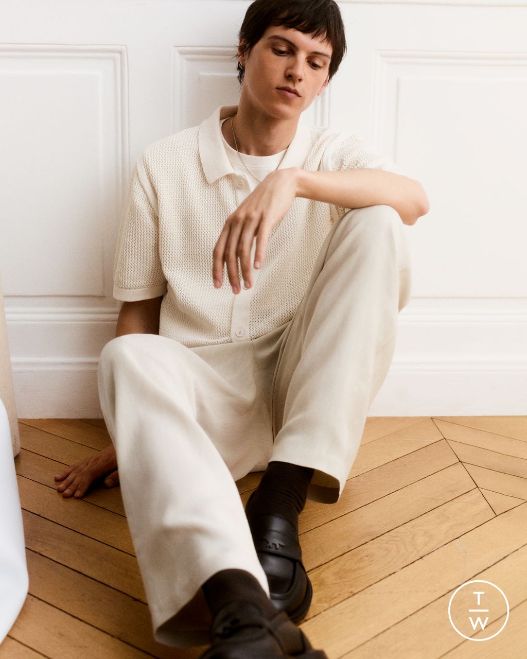 Fashion Week Paris Spring/Summer 2026 look 2 from the Maison Kitsuné collection menswear