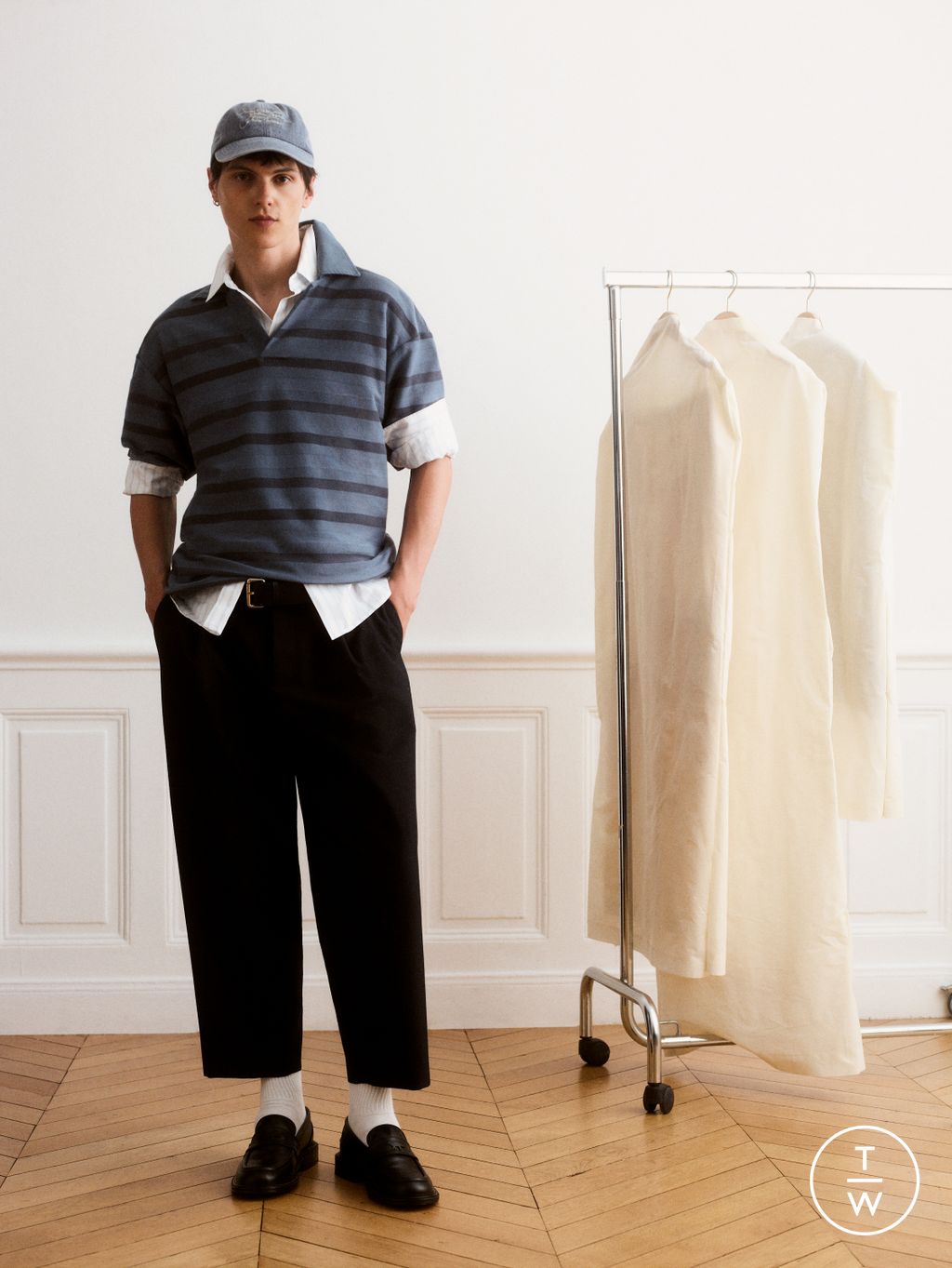 Fashion Week Paris Spring/Summer 2026 look 22 from the Maison Kitsuné collection menswear