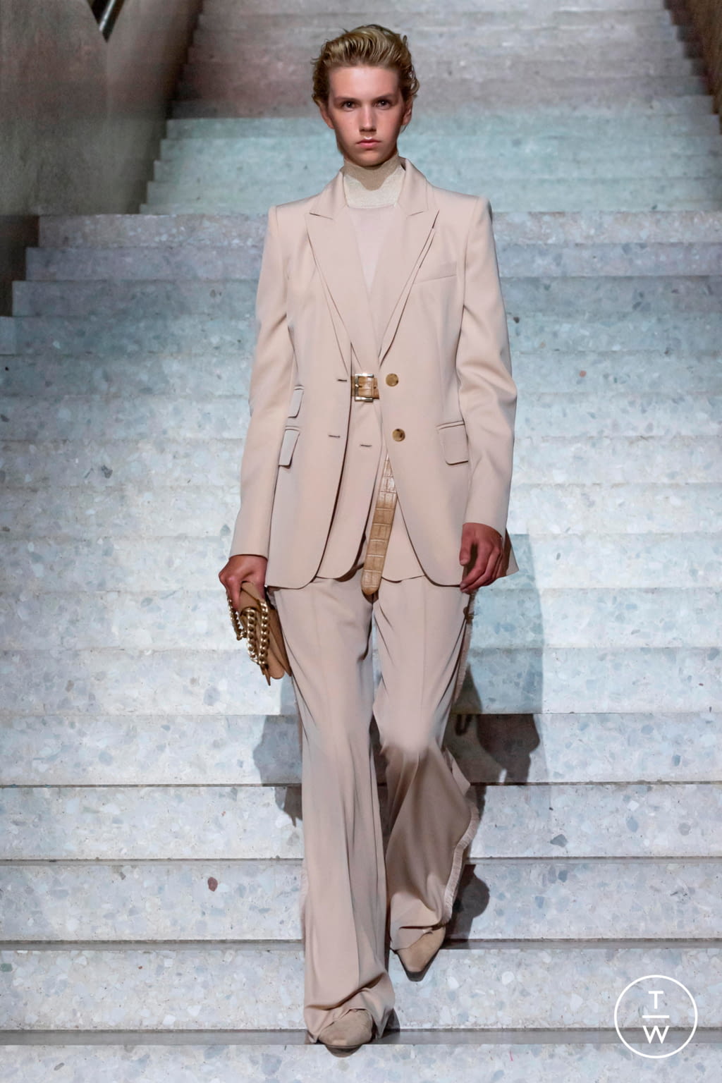 Fashion Week Milan Resort 2020 look 2 from the Max Mara collection 女装