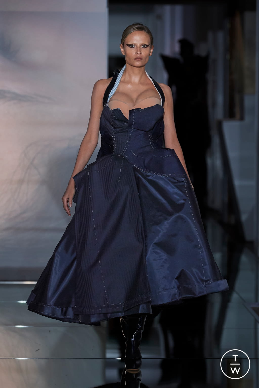 Fashion Week Paris Fall/Winter 2019 look 18 from the Maison Margiela collection couture