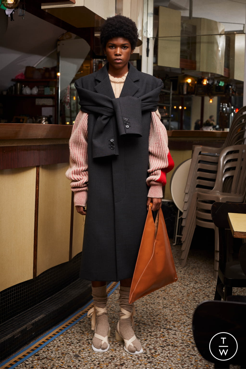 Fashion Week Milan Pre-Fall 2022 look 1 from the MM6 Maison Margiela collection womenswear