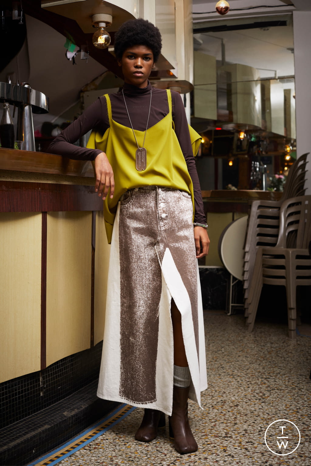 Fashion Week Milan Pre-Fall 2022 look 13 from the MM6 Maison Margiela collection womenswear