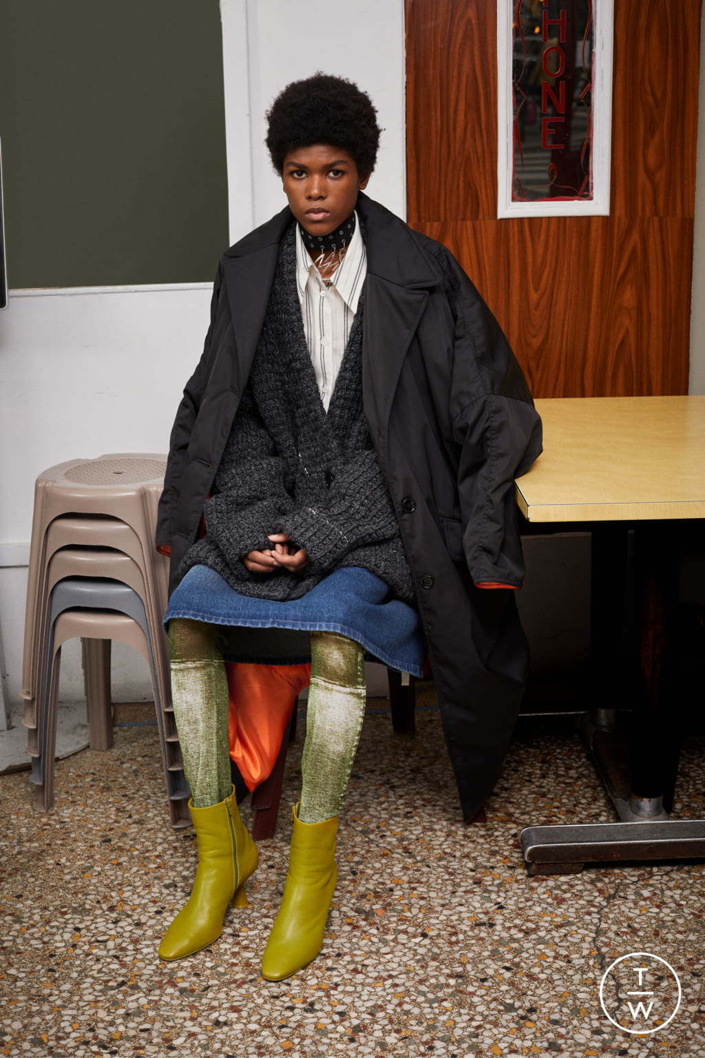 Fashion Week Milan Pre-Fall 2022 look 19 from the MM6 Maison Margiela collection womenswear