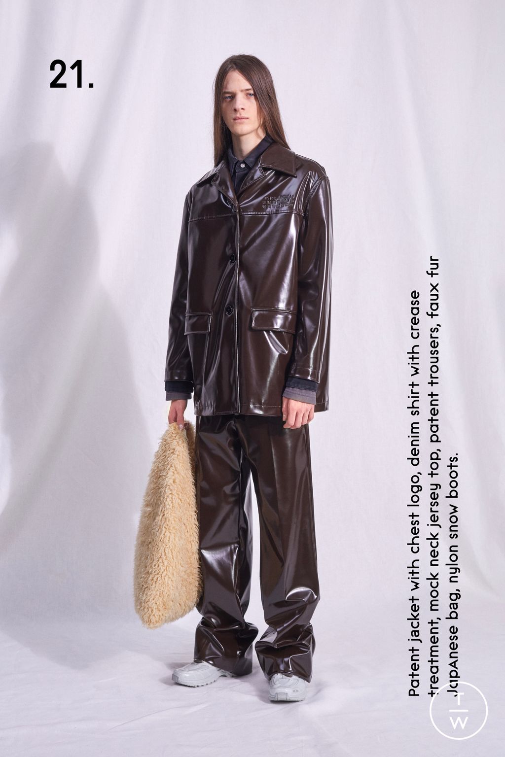 Fashion Week Milan Pre-Fall 2023 look 21 from the MM6 Maison Margiela collection 女装