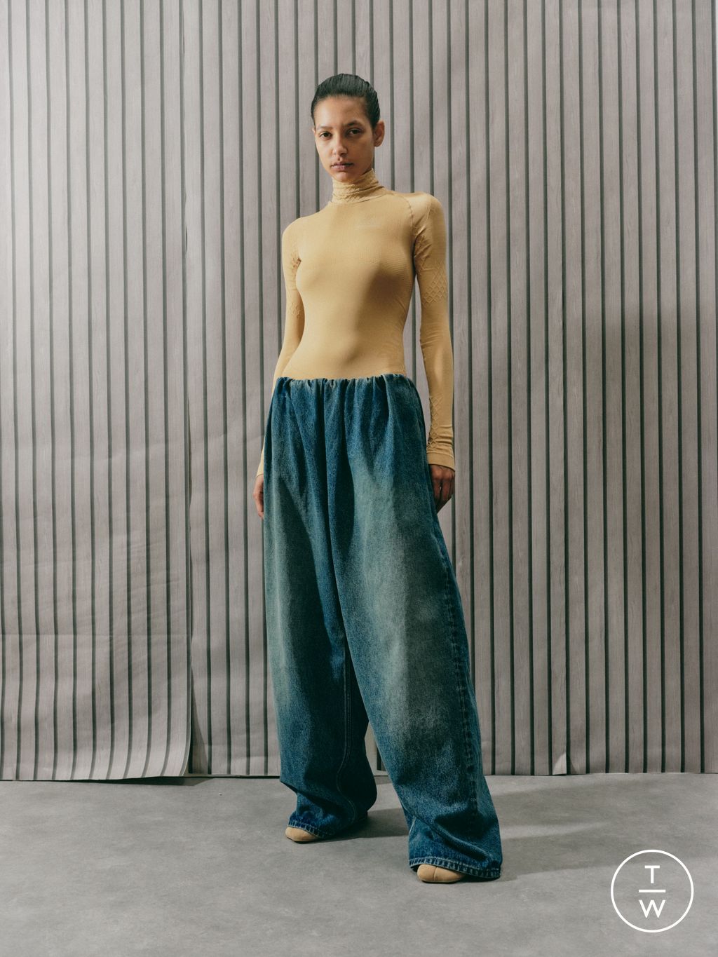 Fashion Week Milan Pre-Fall 2024 look 3 from the MM6 Maison Margiela collection 女装