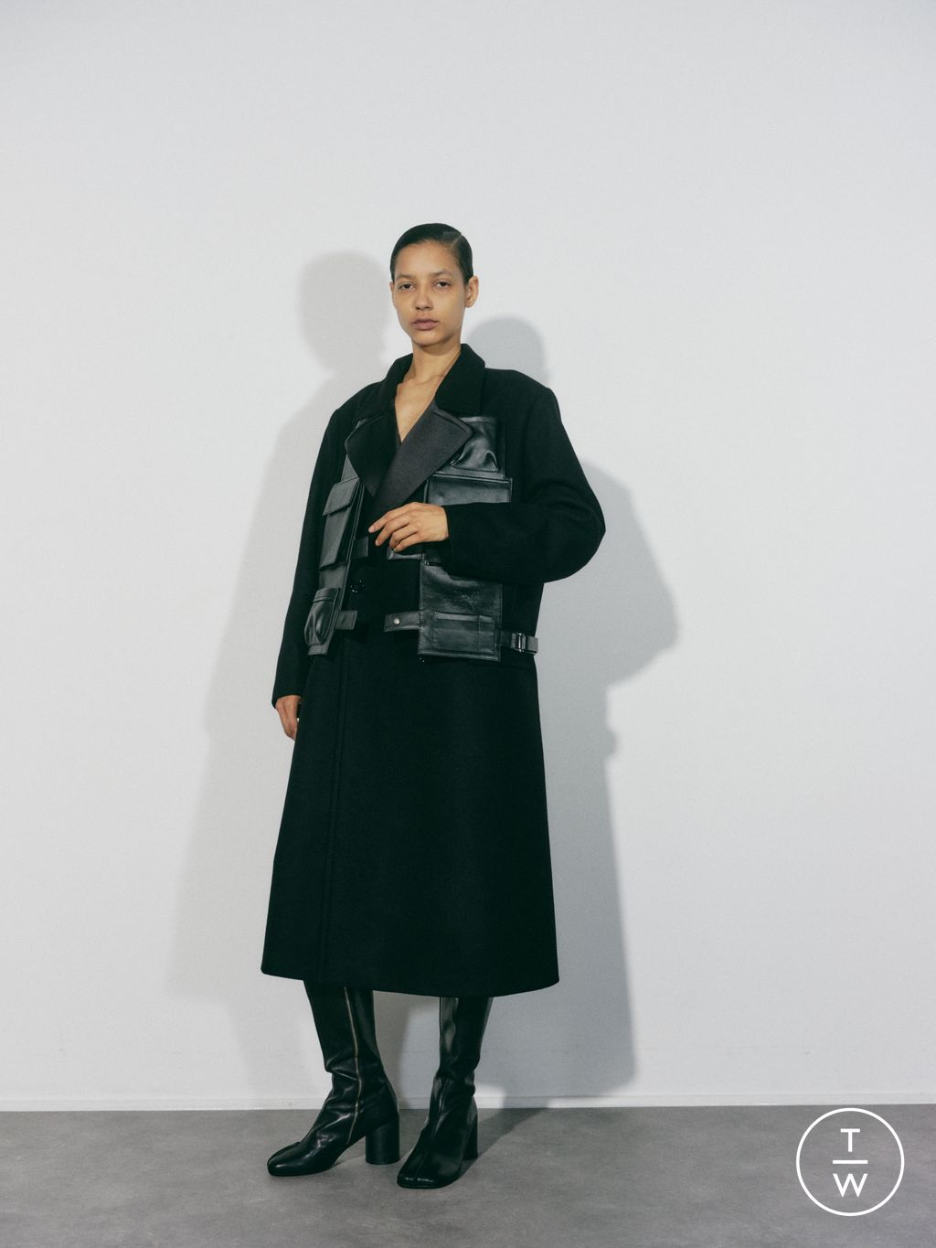 Fashion Week Milan Pre-Fall 2024 look 23 from the MM6 collection womenswear