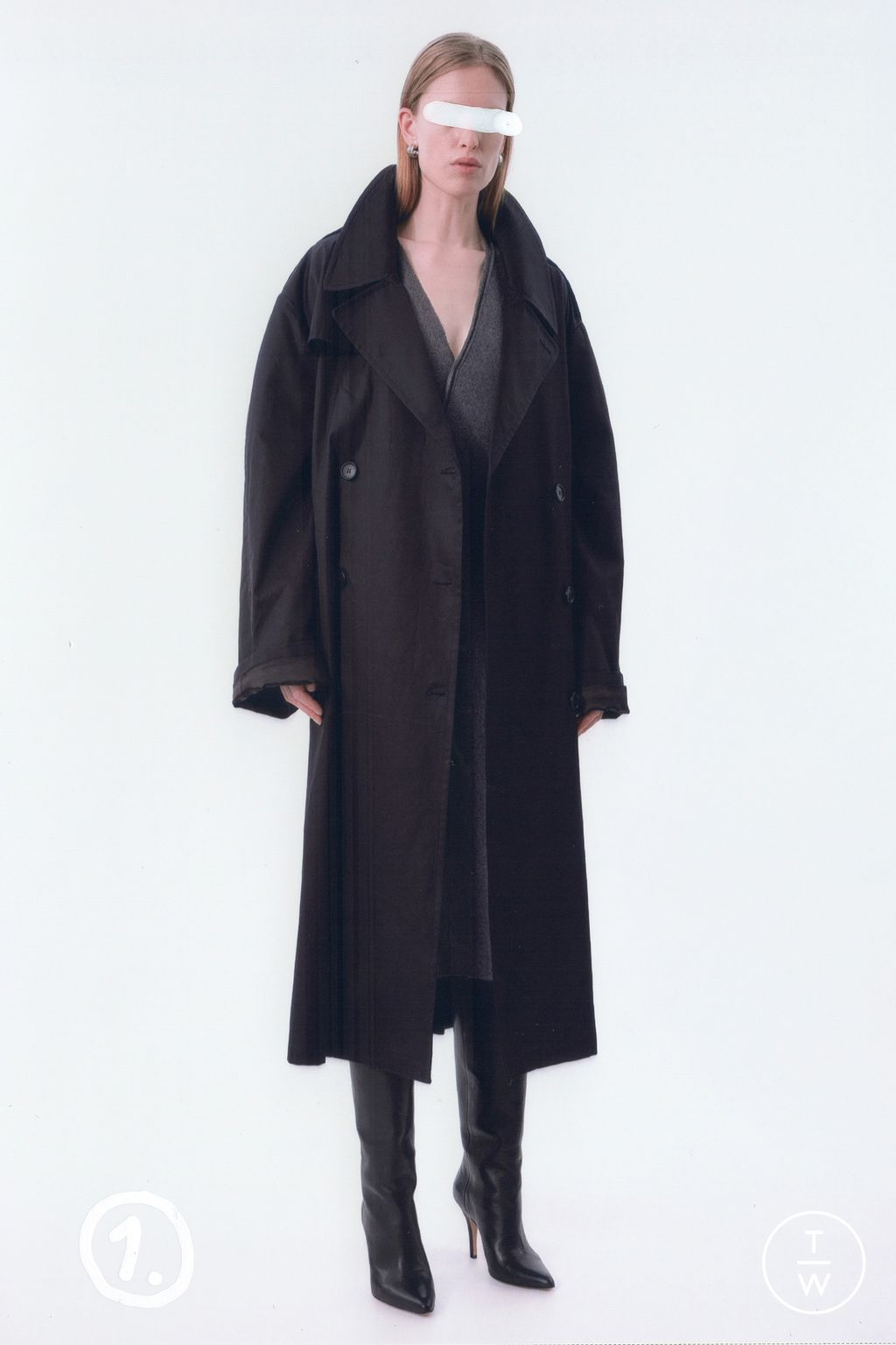Fashion Week Milan Pre-Fall 2025 look 1 from the MM6 Maison Margiela collection womenswear