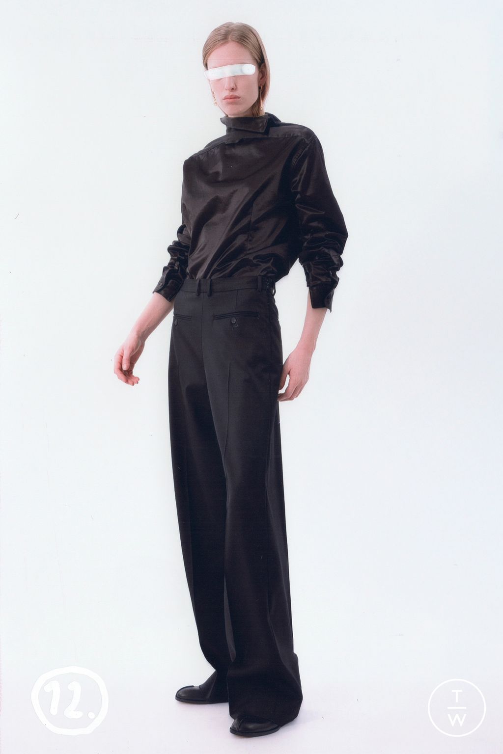 Fashion Week Milan Pre-Fall 2025 look 12 from the MM6 Maison Margiela collection womenswear