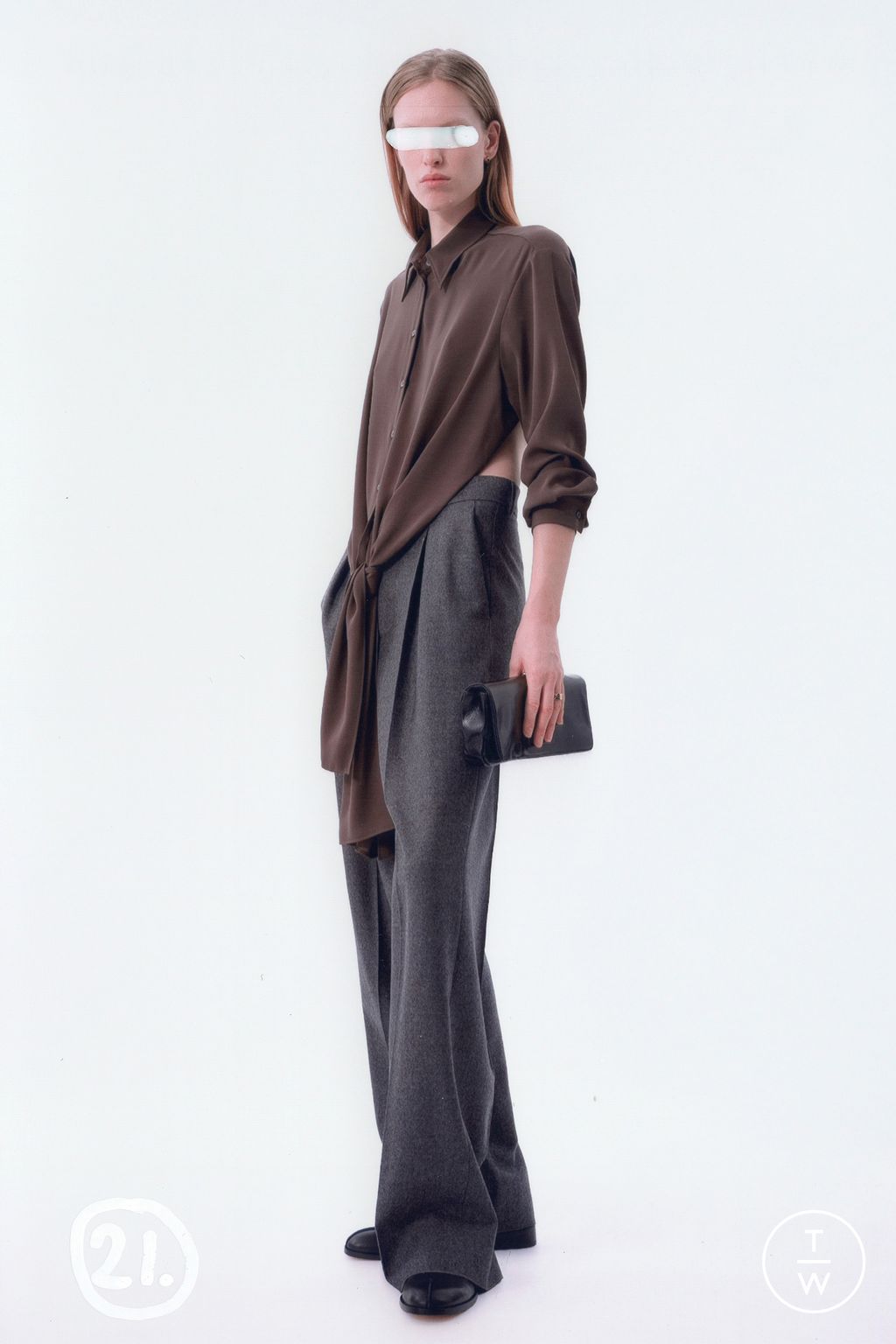 Fashion Week Milan Pre-Fall 2025 look 21 from the MM6 Maison Margiela collection womenswear