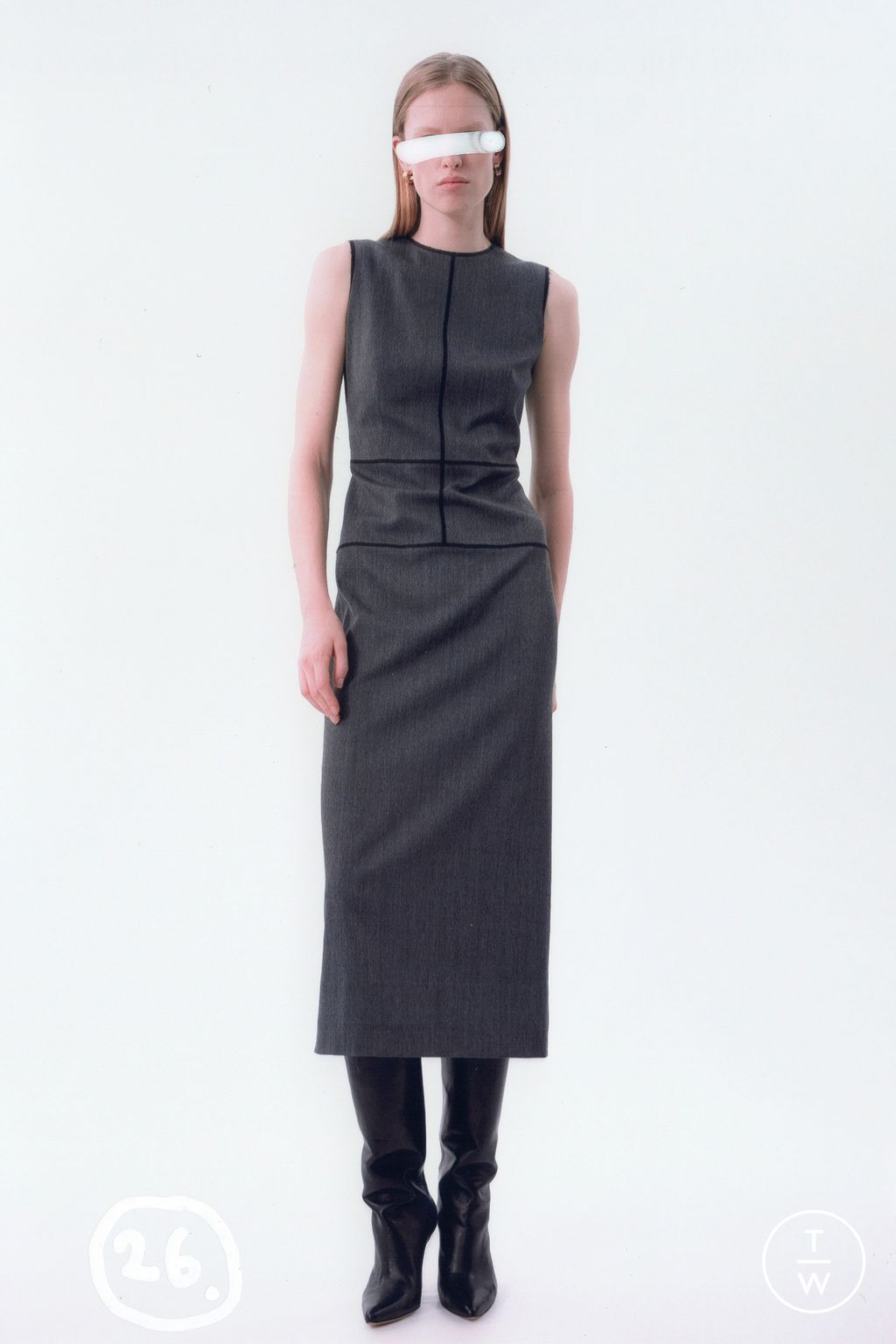 Fashion Week Milan Pre-Fall 2025 look 26 from the MM6 Maison Margiela collection womenswear