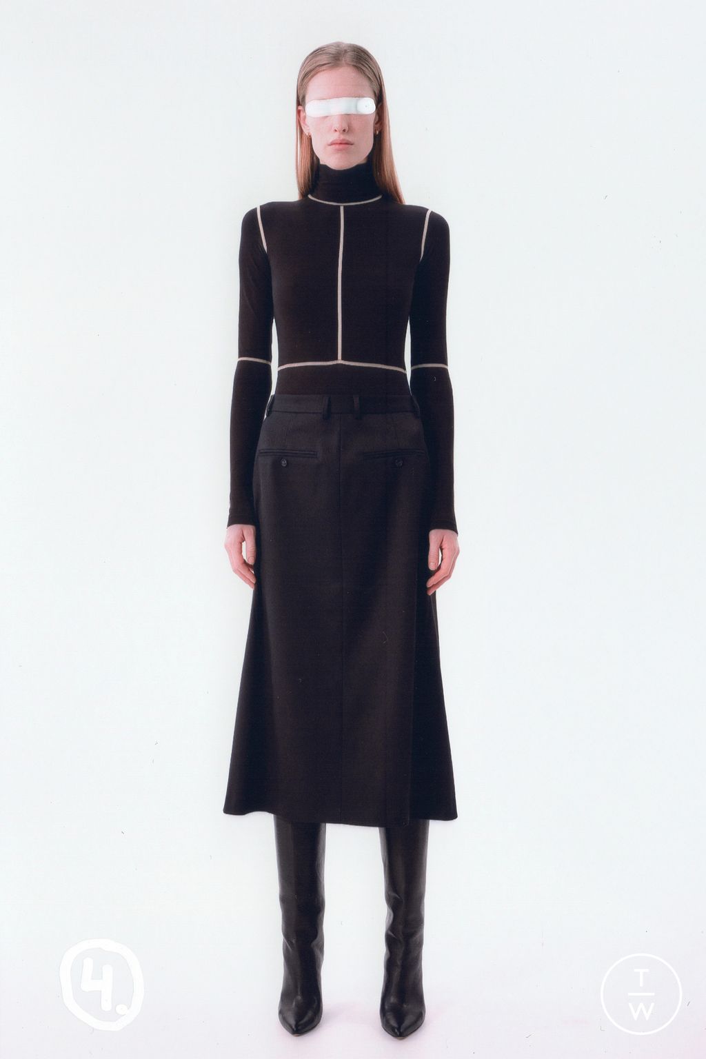 Fashion Week Milan Pre-Fall 2025 look 4 from the MM6 Maison Margiela collection womenswear
