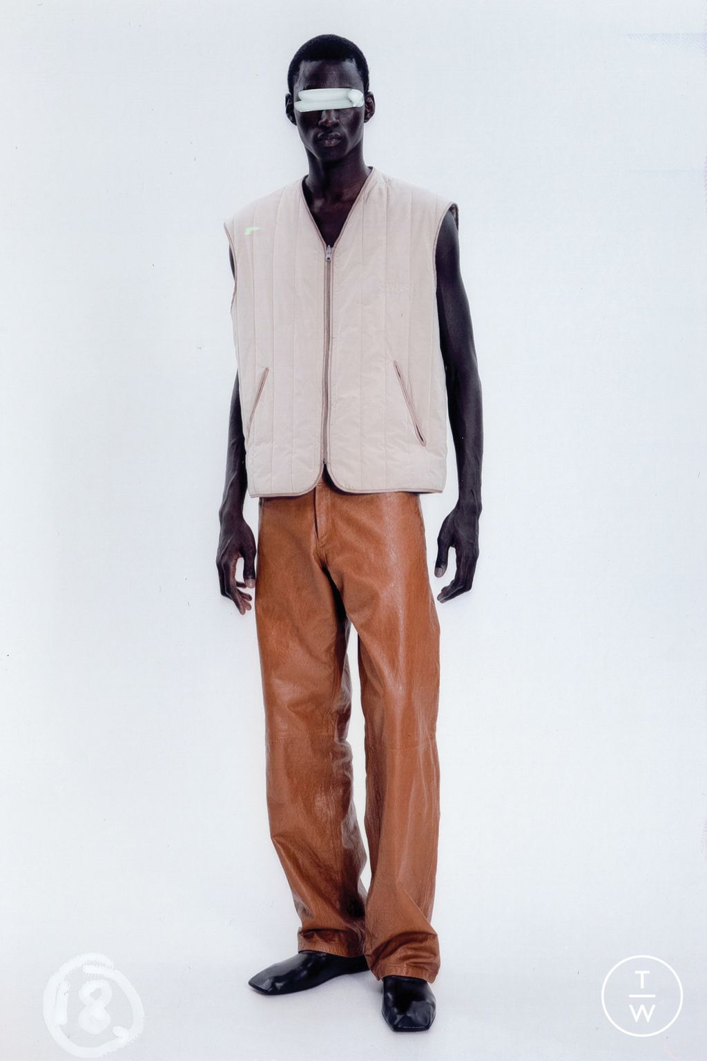 Fashion Week Milan Resort 2026 look 18 de la collection MM6 Maison Margiela menswear