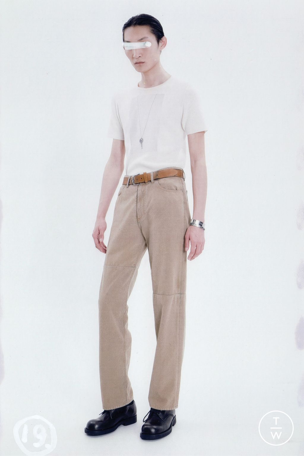 Fashion Week Milan Resort 2026 look 19 de la collection MM6 Maison Margiela menswear