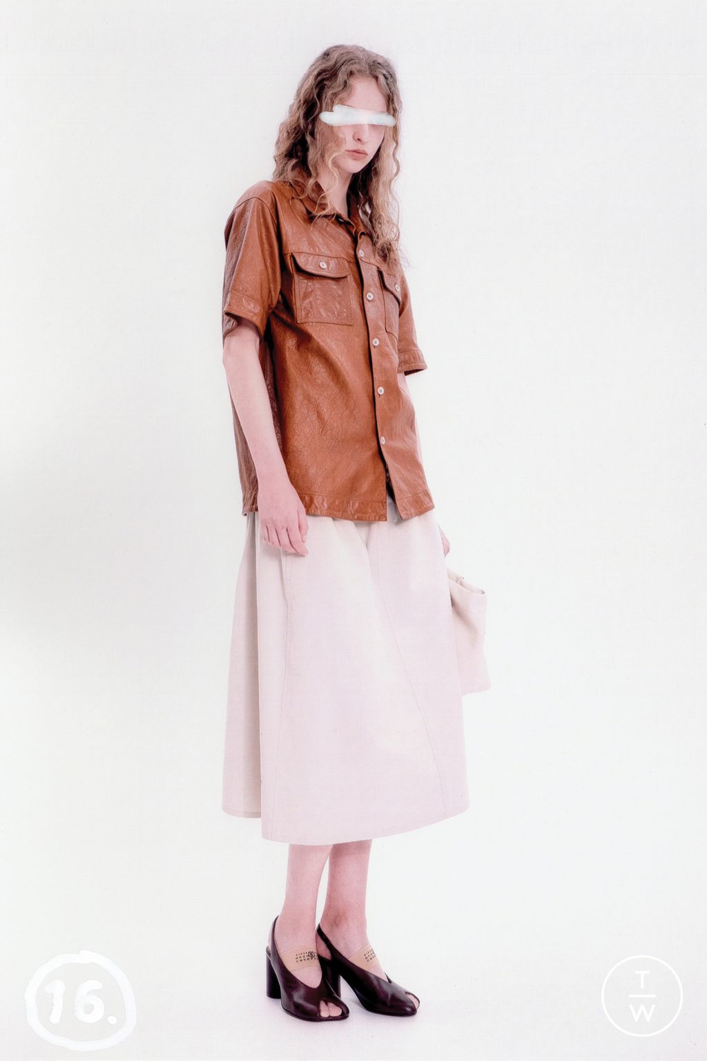 Fashion Week Milan Resort 2026 look 16 from the MM6 Maison Margiela collection womenswear