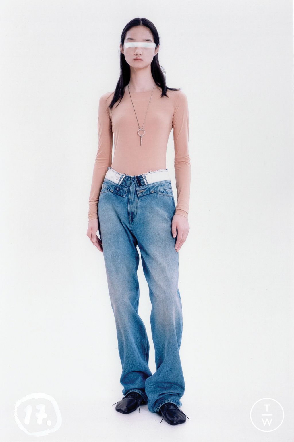 Fashion Week Milan Resort 2026 look 17 from the MM6 Maison Margiela collection womenswear