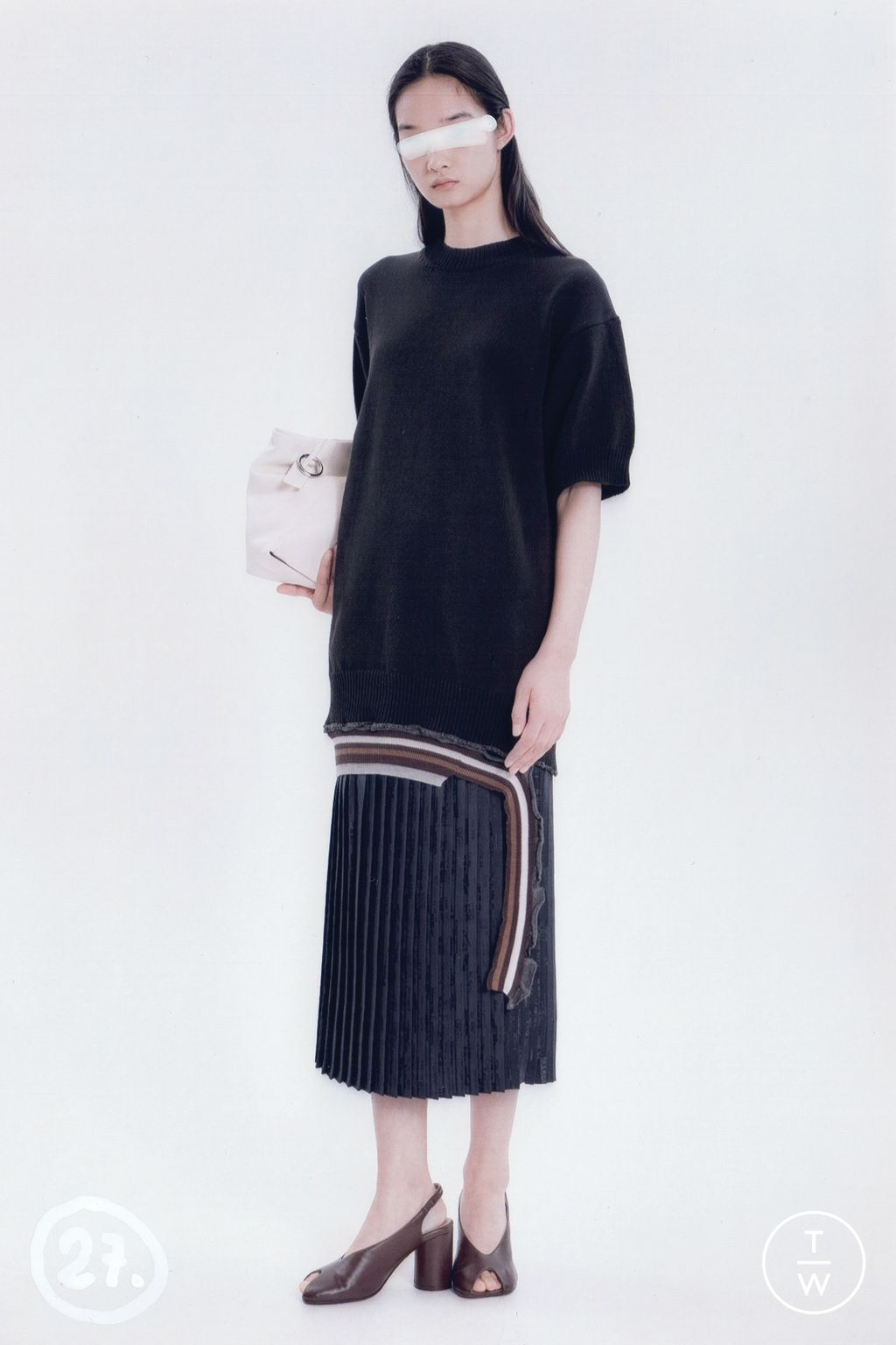 Fashion Week Milan Resort 2026 look 27 from the MM6 Maison Margiela collection womenswear