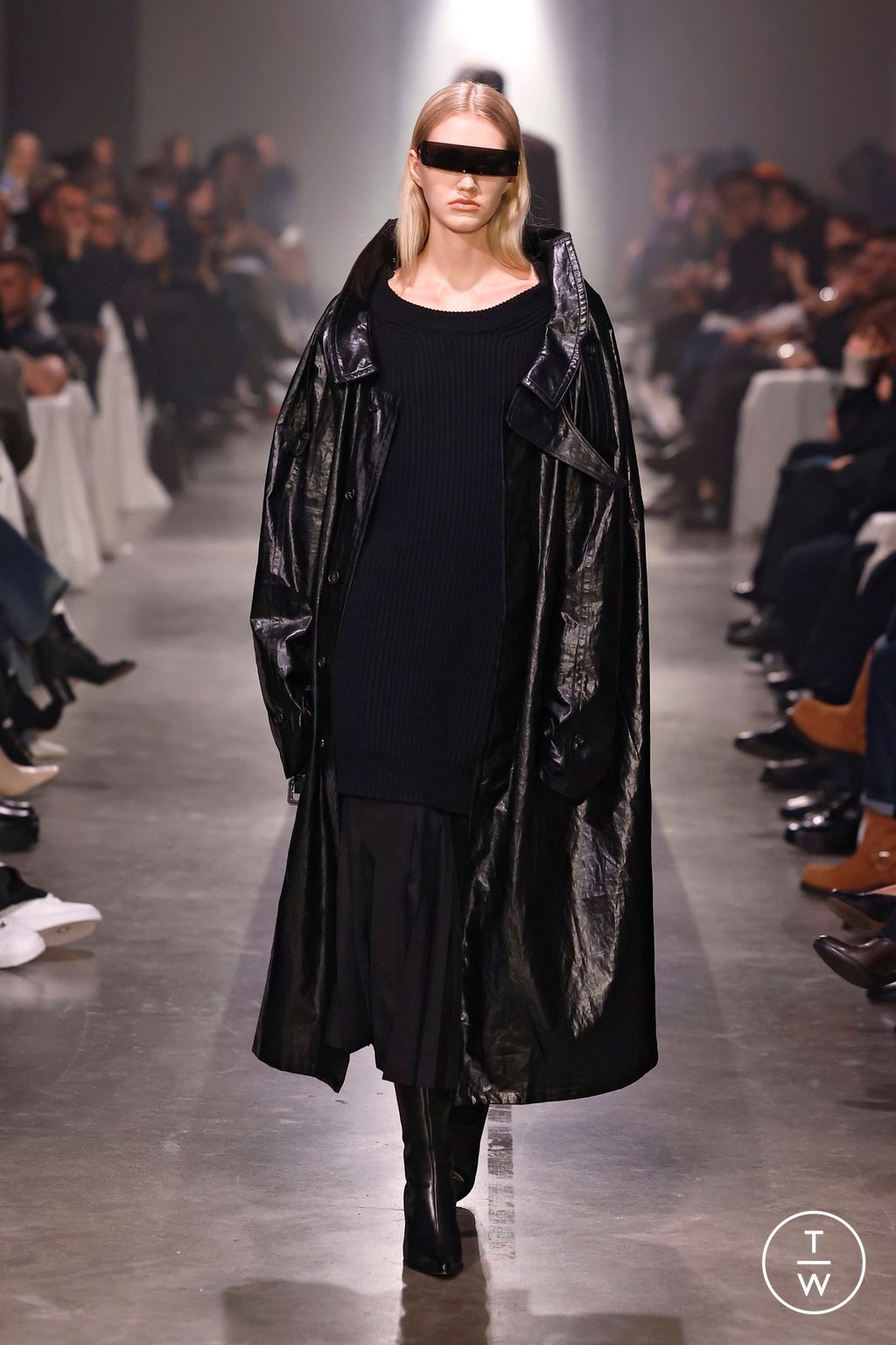 Fashion Week Milan Fall/Winter 2025 look 50 from the MM6 Maison Margiela collection womenswear