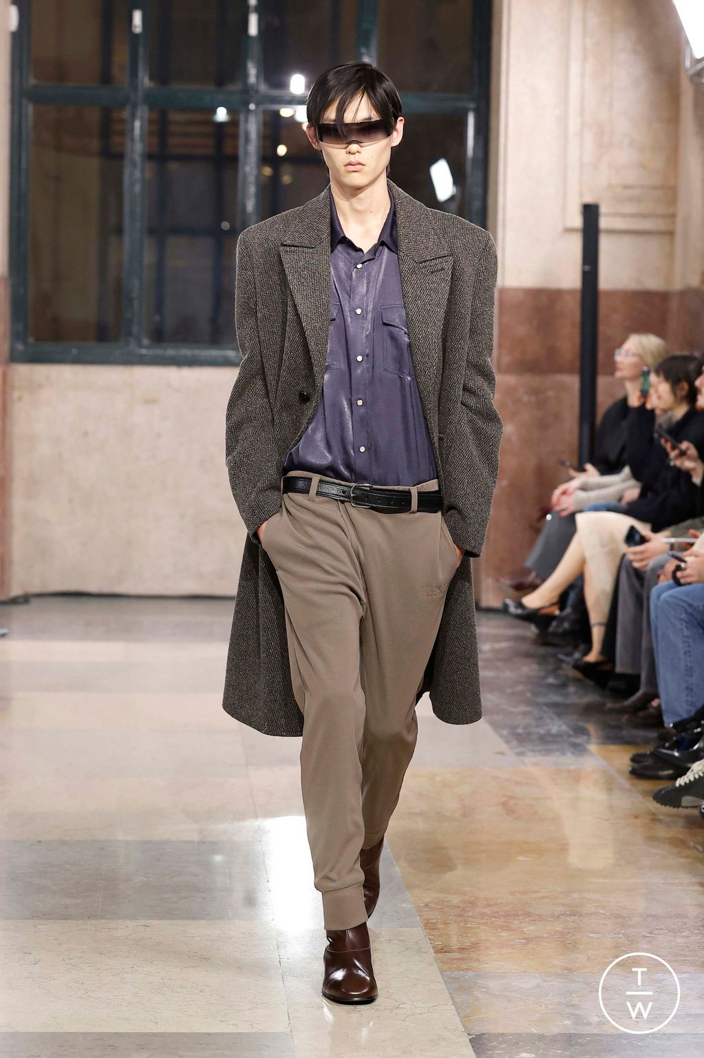 Fashion Week Milan Fall/Winter 2026 look 6 de la collection MM6 Maison Margiela womenswear