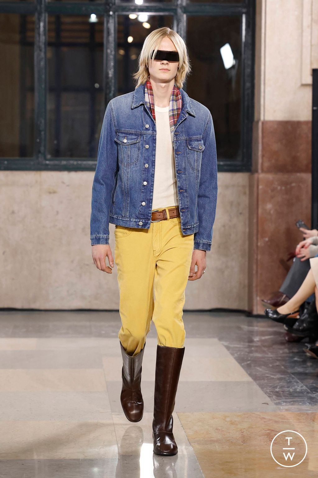 Fashion Week Milan Fall/Winter 2026 look 14 from the MM6 Maison Margiela collection womenswear