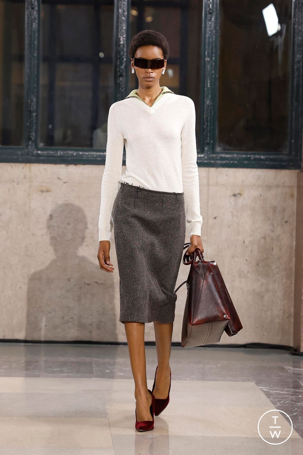 Fashion Week Milan Fall/Winter 2026 look 18 from the MM6 Maison Margiela collection womenswear