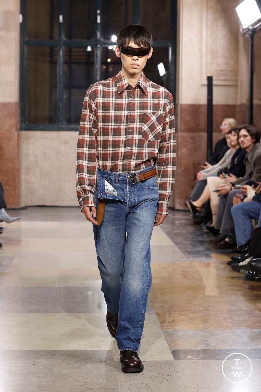 Fashion Week Milan Fall/Winter 2026 look 24 de la collection MM6 Maison Margiela womenswear