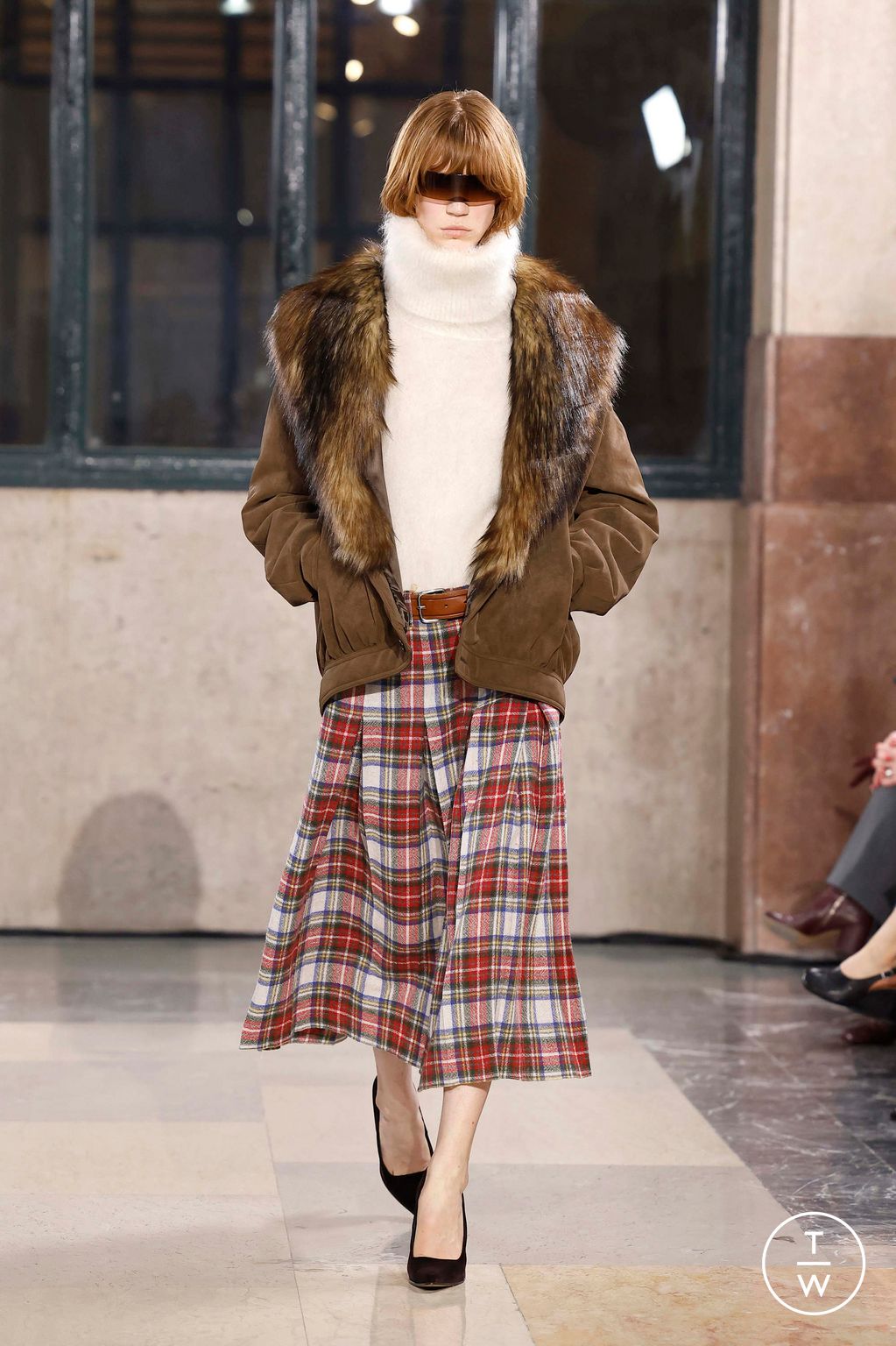 Fashion Week Milan Fall/Winter 2026 look 27 from the MM6 Maison Margiela collection womenswear