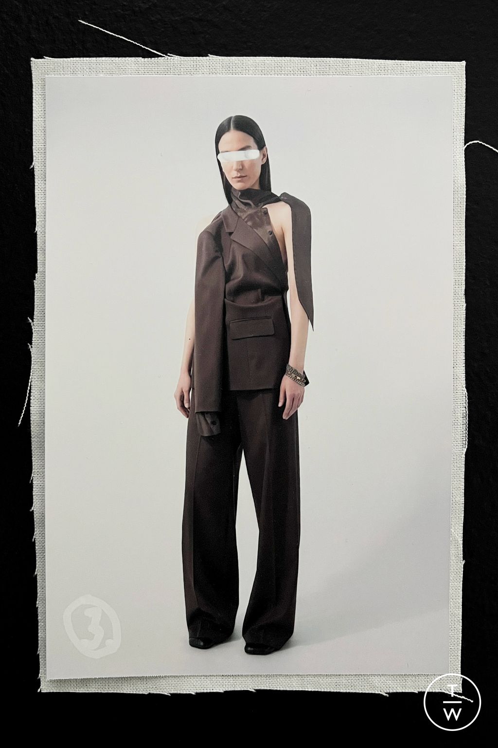 Fashion Week Milan Resort 2025 look 3 from the MM6 collection womenswear