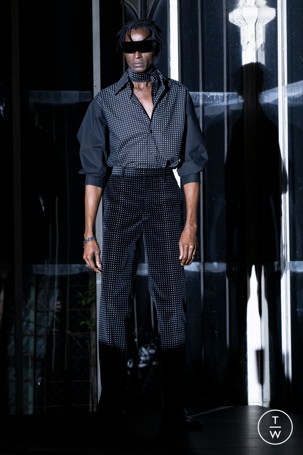 Fashion Week Florence - Pitti Fall/Winter 2025 look 1 from the MM6 Maison Margiela collection menswear