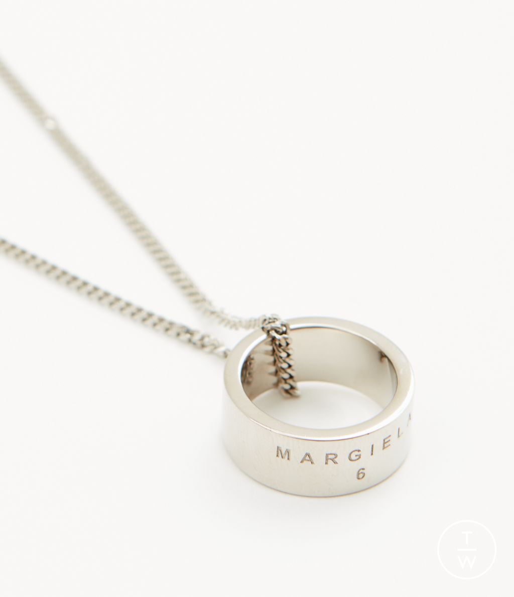 Fashion Week Milan Spring/Summer 2023 look 45 from the MM6 Maison Margiela collection menswear accessories