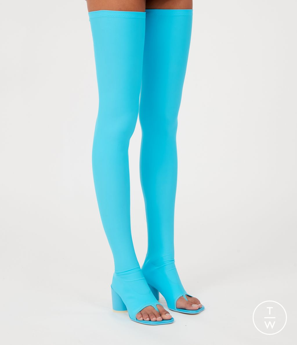 Fashion Week Milan Spring/Summer 2023 look 66 from the MM6 Maison Margiela collection 女装配饰