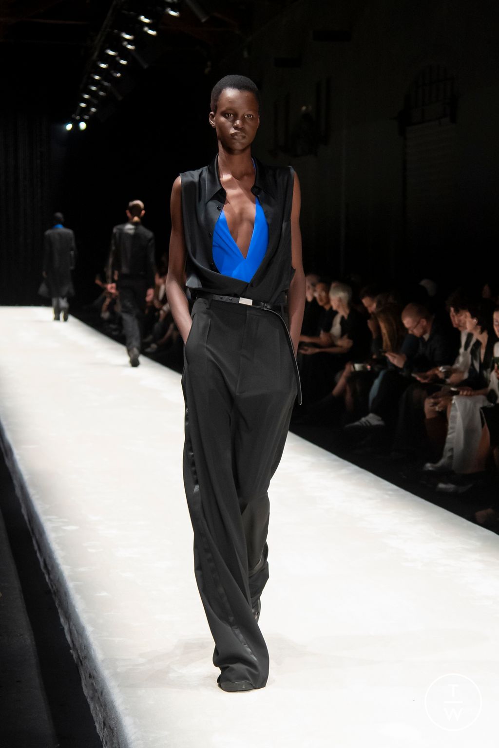 Fashion Week Milan Spring/Summer 2024 look 34 de la collection MM6 womenswear