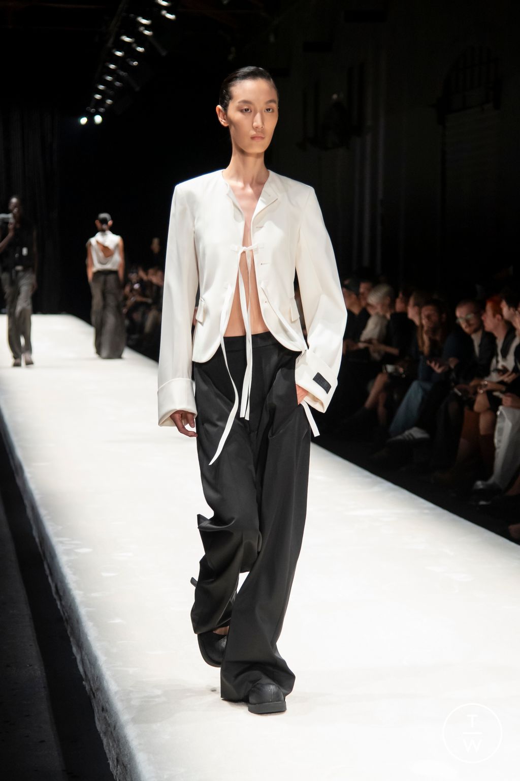 Fashion Week Milan Spring/Summer 2024 look 4 from the MM6 collection womenswear