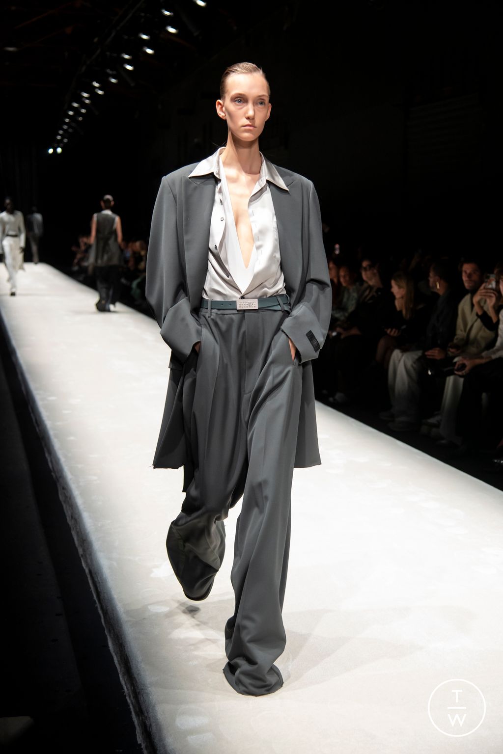 Fashion Week Milan Spring/Summer 2024 look 7 de la collection MM6 Maison Margiela womenswear