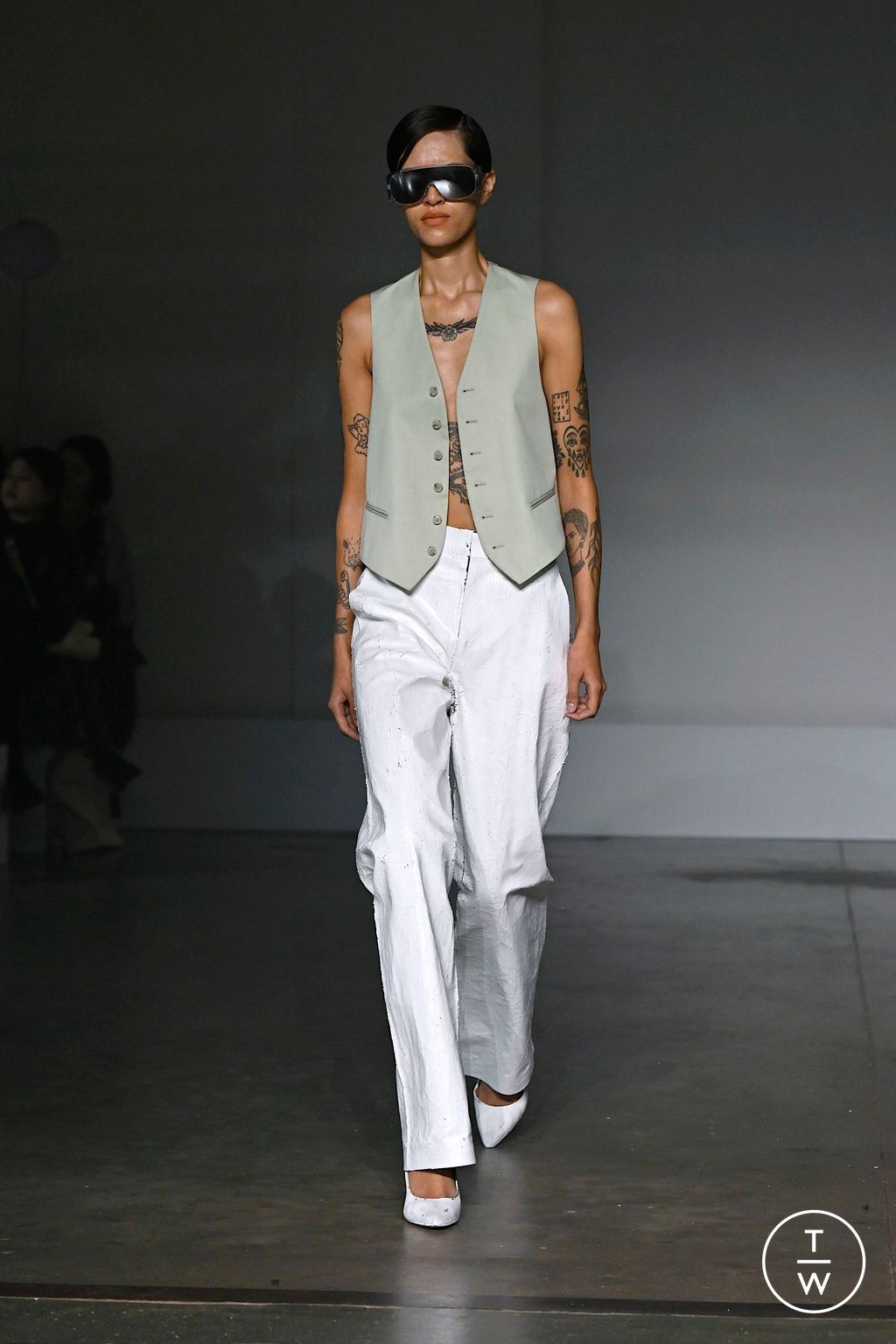 Fashion Week Milan Spring/Summer 2025 look 12 from the MM6 Maison Margiela collection womenswear