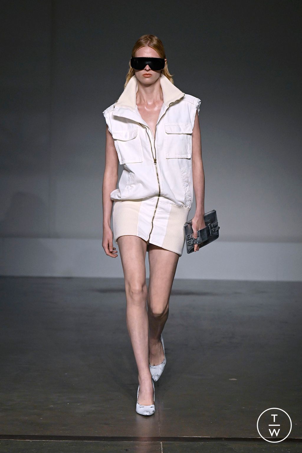 Fashion Week Milan Spring-Summer 2025 look 23 from the MM6 Maison Margiela collection womenswear