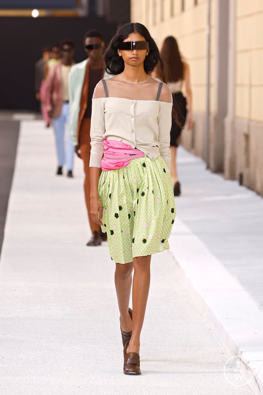 Fashion Week Milan Spring/Summer 2026 look 27 from the MM6 Maison Margiela collection womenswear