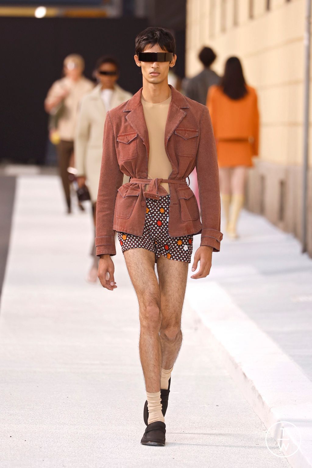 Fashion Week Milan Spring/Summer 2026 look 35 from the MM6 Maison Margiela collection womenswear