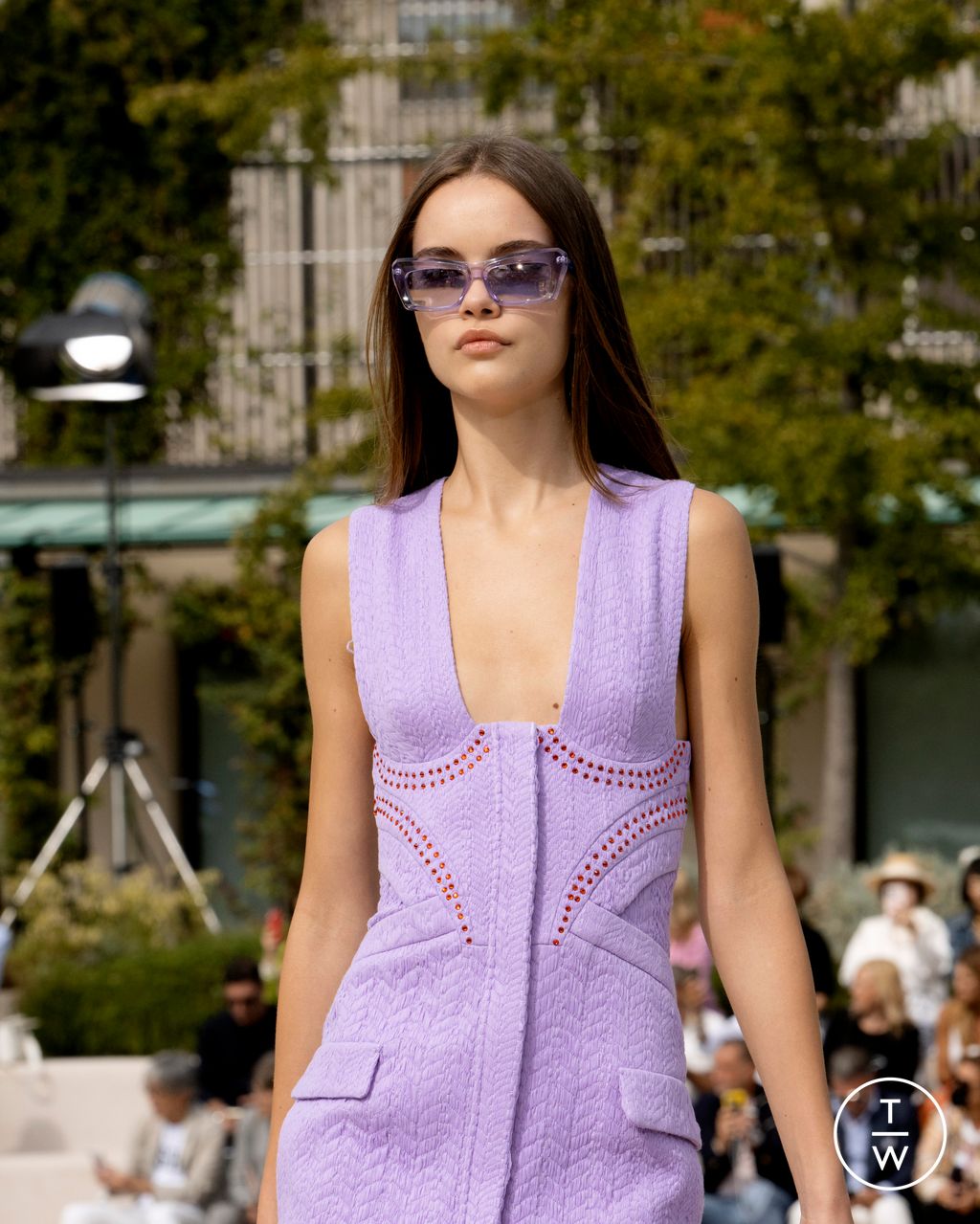 Fashion Week Milan Spring/Summer 2023 look 27 de la collection Genny womenswear accessories