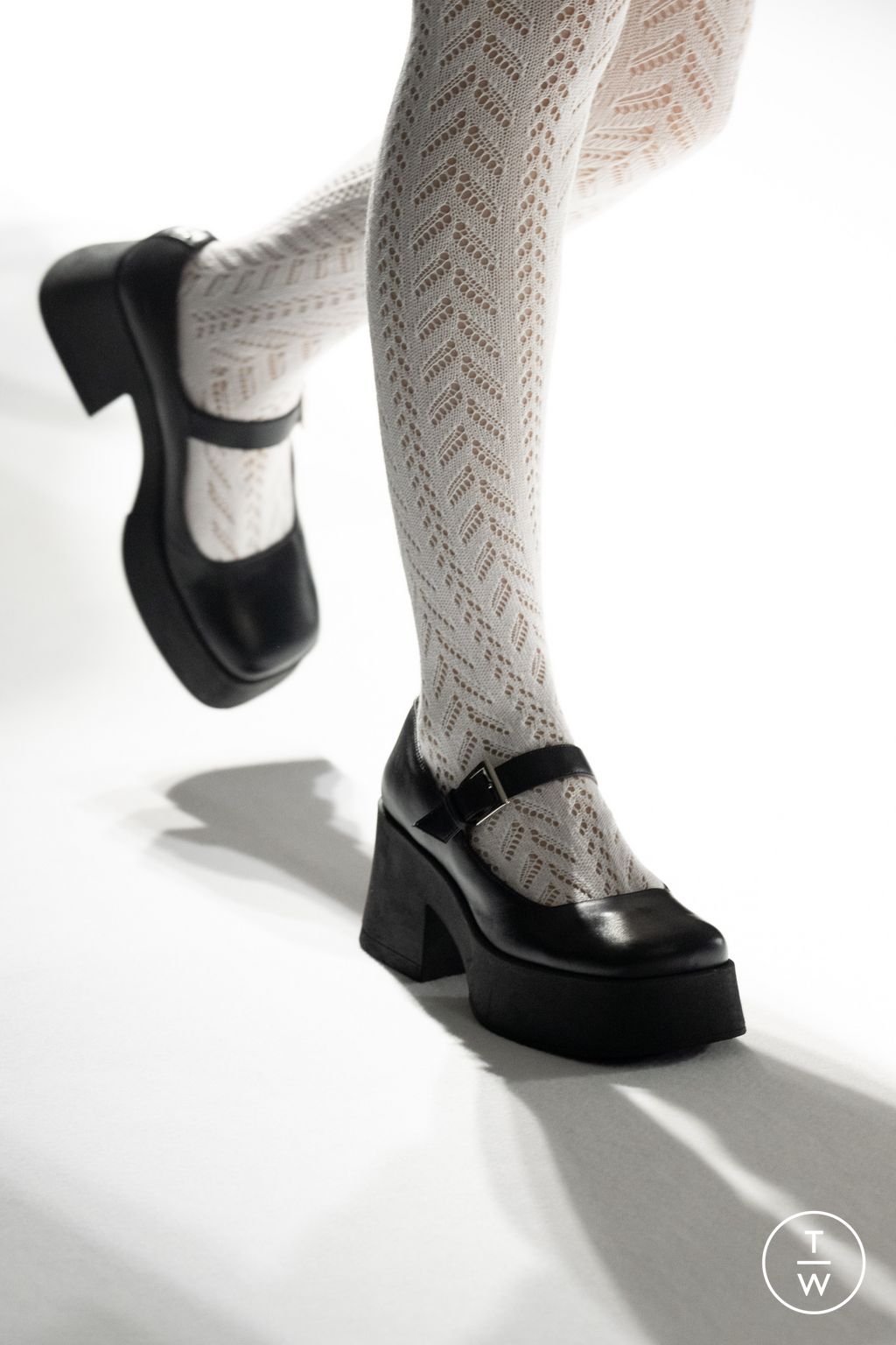 Fashion Week Milan Fall/Winter 2023 look 31 from the Vivetta collection 女装配饰