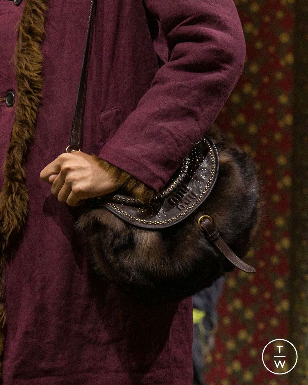 Fashion Week Paris Fall/Winter 2026 look 22 de la collection Miu Miu womenswear accessories