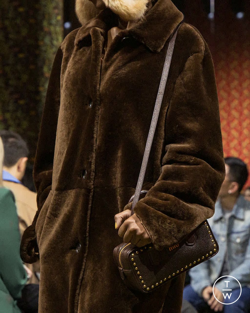 Fashion Week Paris Fall/Winter 2026 look 33 de la collection Miu Miu womenswear accessories