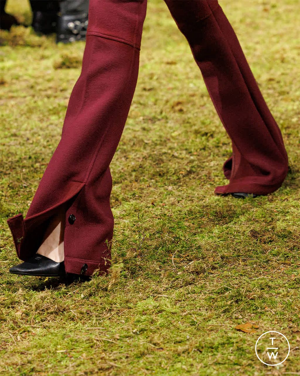 Fashion Week Paris Fall/Winter 2026 look 6 from the Miu Miu collection 女装配饰