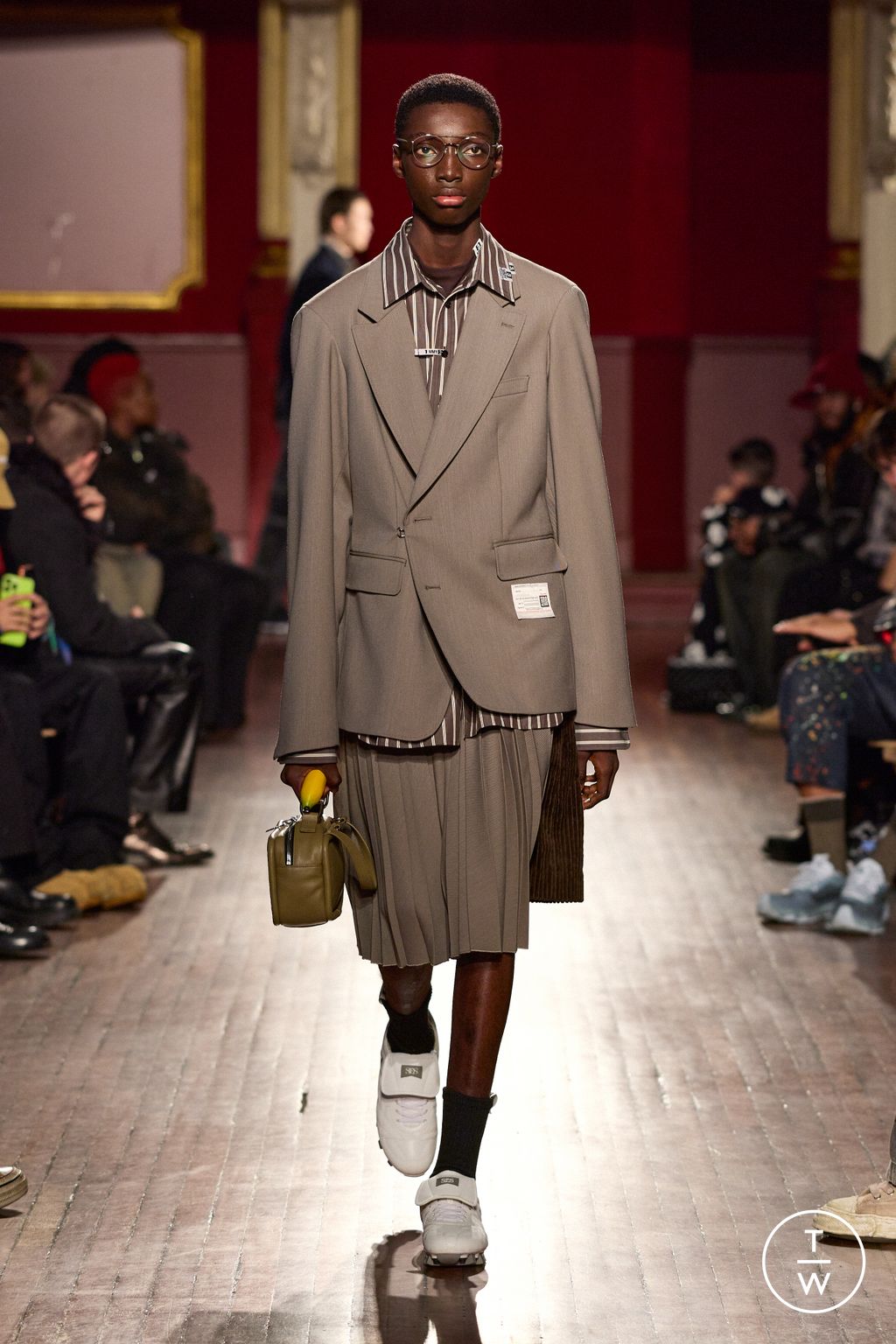 Fashion Week Paris Fall/Winter 2026 look 11 from the Maison Mihara Yasuhiro collection menswear