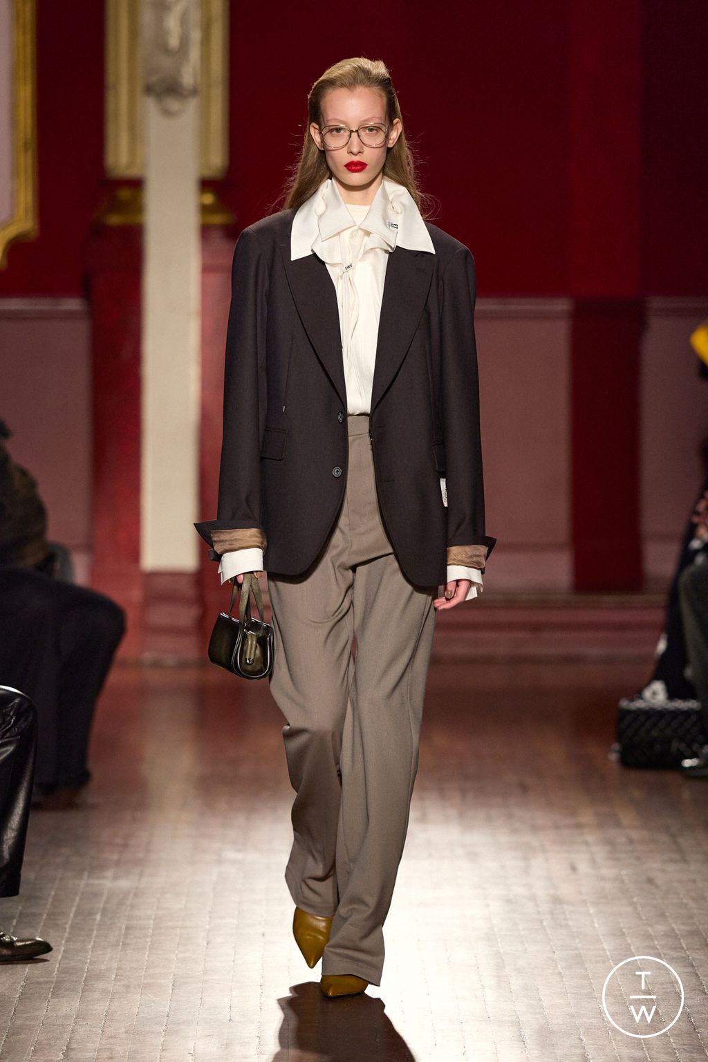 Fashion Week Paris Fall/Winter 2026 look 12 from the Maison Mihara Yasuhiro collection menswear