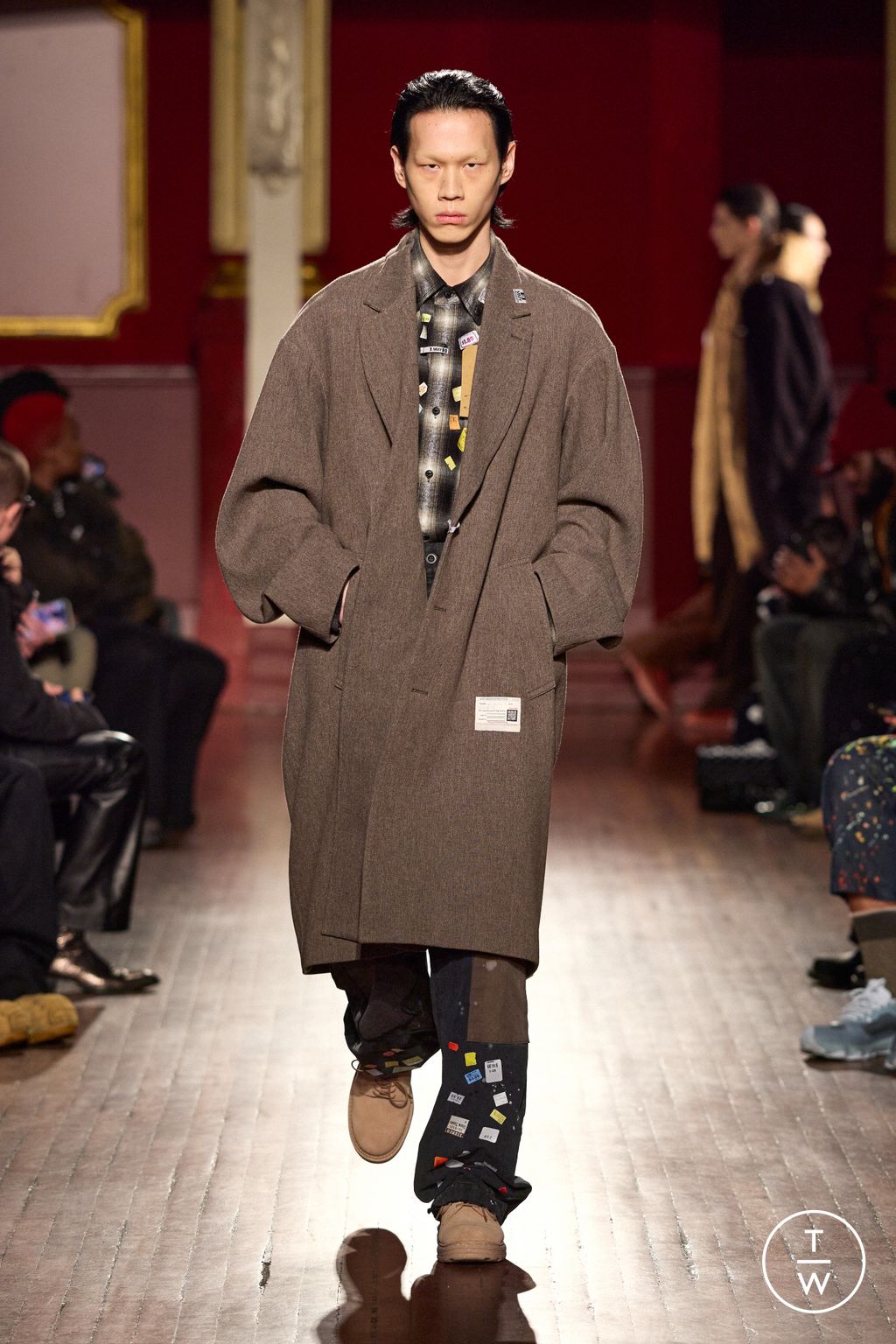 Fashion Week Paris Fall/Winter 2026 look 15 from the Maison Mihara Yasuhiro collection menswear