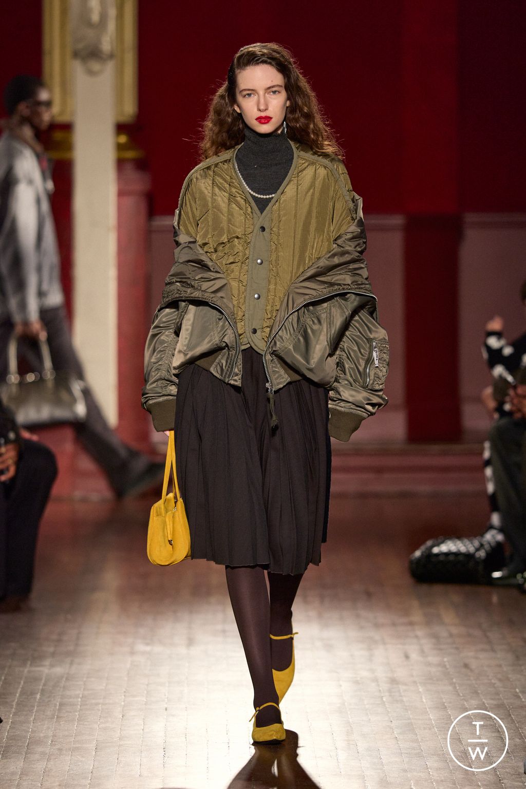 Fashion Week Paris Fall/Winter 2026 look 25 from the Maison Mihara Yasuhiro collection 男装