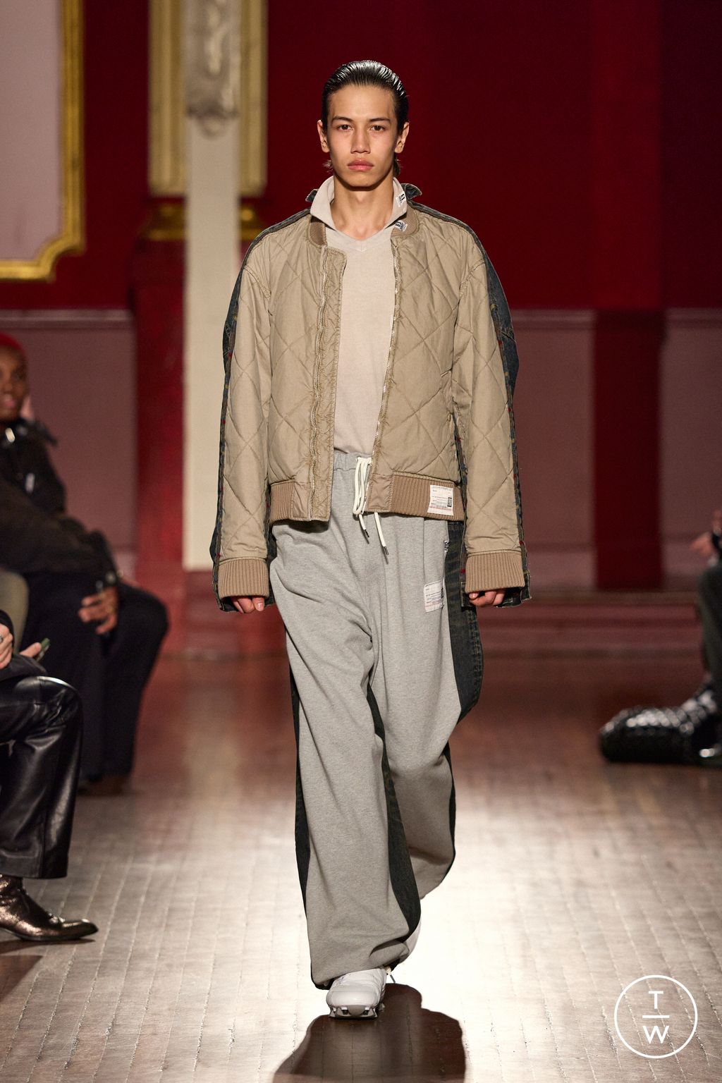 Fashion Week Paris Fall/Winter 2026 look 29 from the Maison Mihara Yasuhiro collection 男装