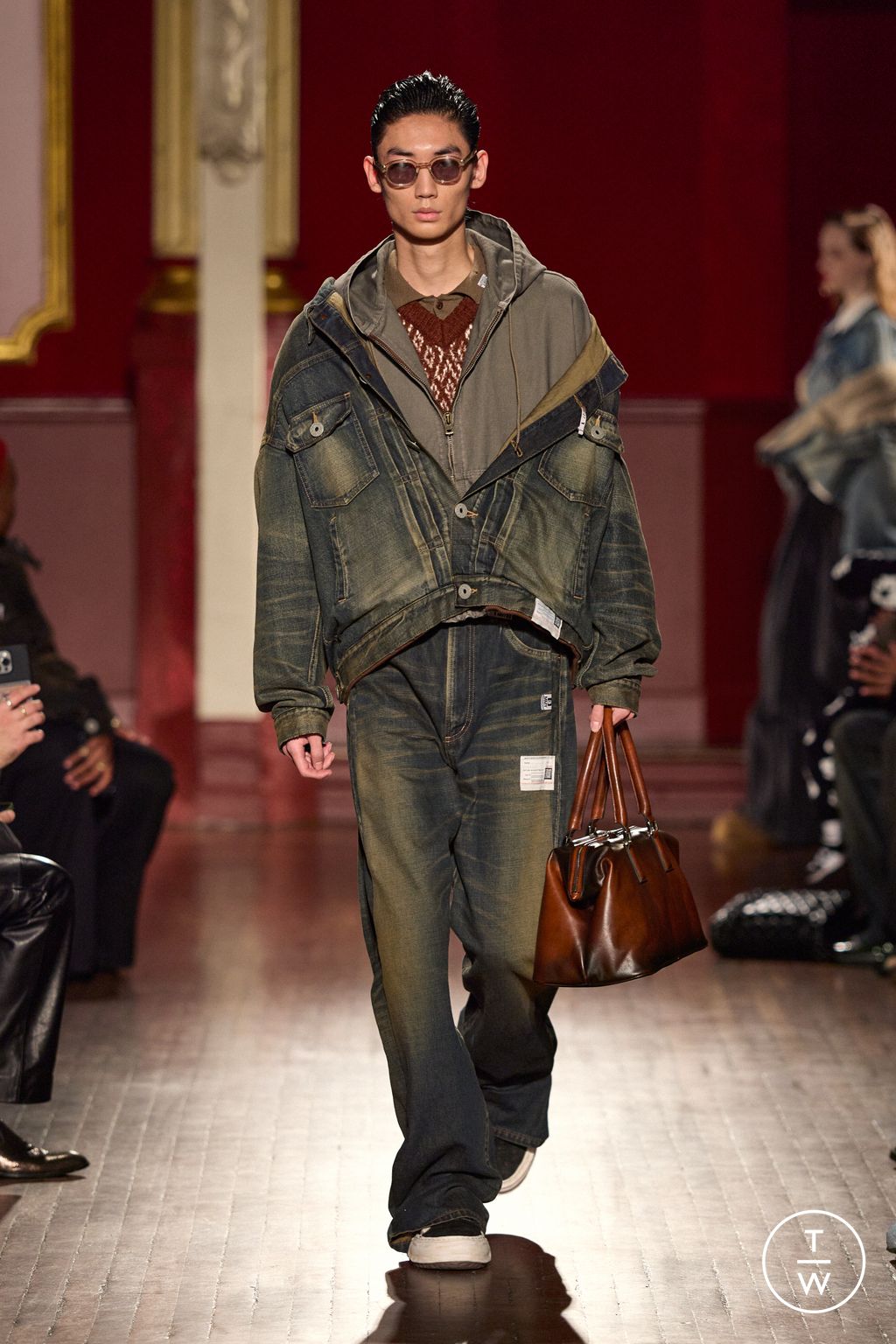 Fashion Week Paris Fall/Winter 2026 look 32 de la collection Maison Mihara Yasuhiro menswear