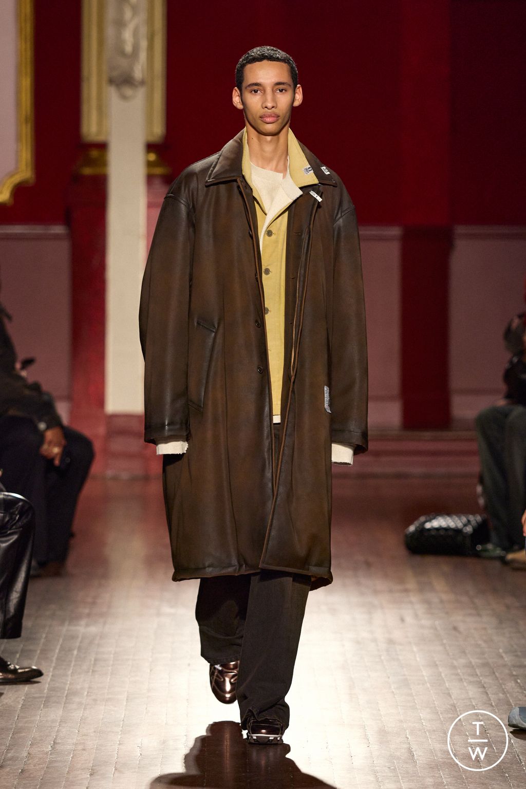 Fashion Week Paris Fall/Winter 2026 look 44 from the Maison Mihara Yasuhiro collection menswear