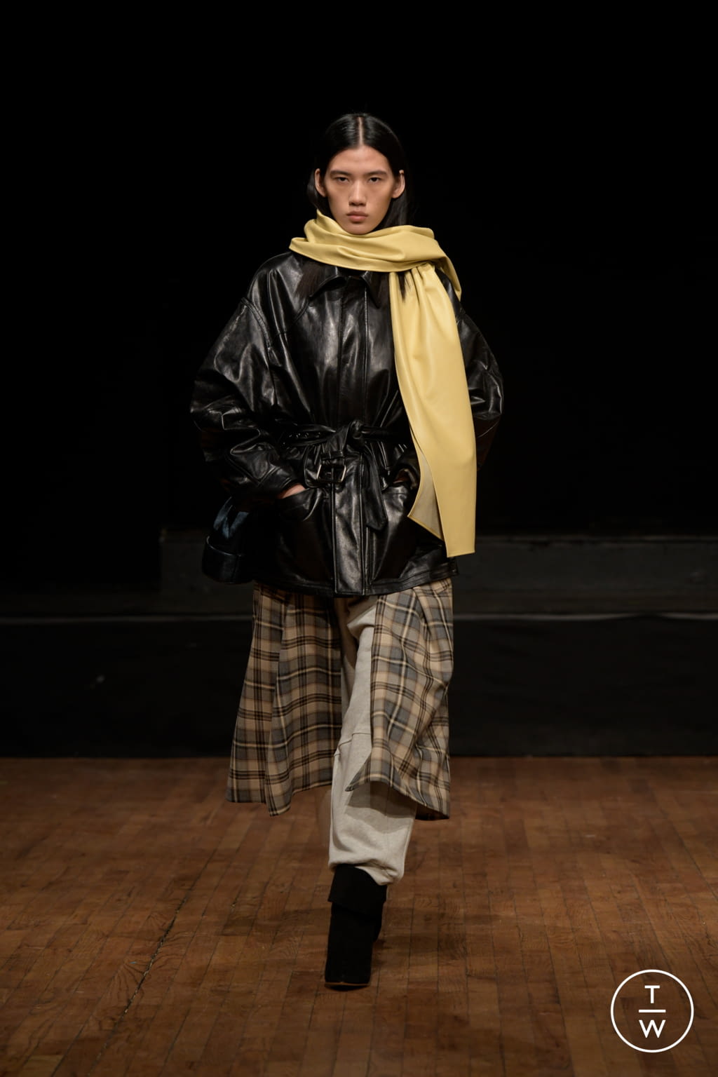Fashion Week New York Fall/Winter 2022 look 2 from the Maryam Nassir Zadeh collection 女装